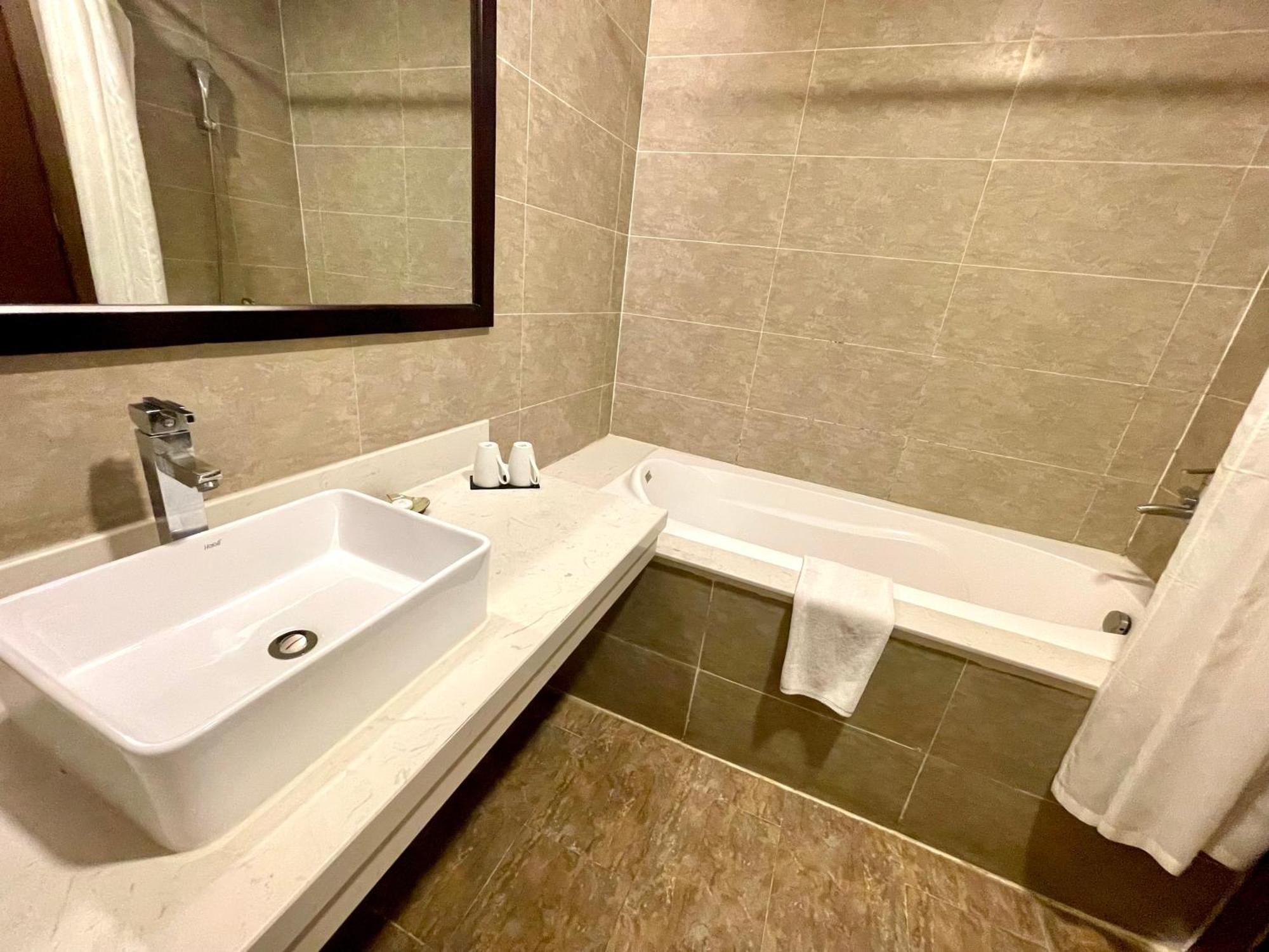 Muong Thanh Grand Xa La Hotel Hanoi Luaran gambar